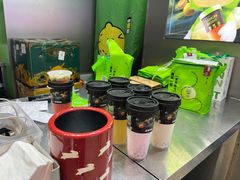 -柠檬向右(宝杨宝龙店)