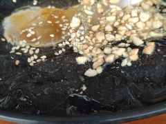 -鸿浩扒猪脚米线