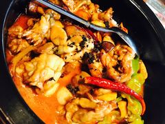 -云海肴·汽锅鸡·云南菜(天山百盛优客店)