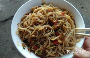 Garlic Pork Vermicelli Stir-fry