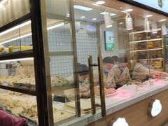 面包甜点陈列柜-袁记云饺(蛇口店)