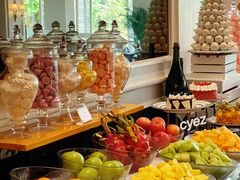 -荟景阁葡国餐厅