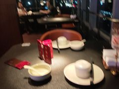 -蝴蝶里·粤菜·点心(龙湖天街&滨江店)