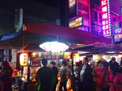 -六合夜市