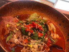 -成都你六姐·牛肉冒菜(上海环宇荟店)