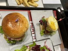 -The Habit Burger Grill 哈比特汉堡(复兴soho店)