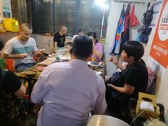 -渝嘴小老弟老火锅(华新村店)