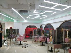 -BULB STUDIO 巴柏明星发型工作室