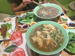 -越弥越南传统美食馆