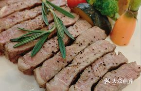 Fruit Wood Smoked Australian M3 Sirloin