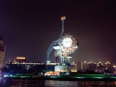 景点-世纪钟