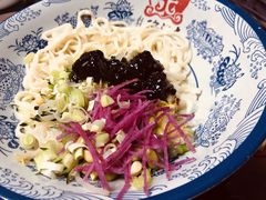 炸酱面-大海碗·炸酱面·烤鸭·京菜(天坛店)