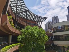 -瑞虹新天地月亮湾