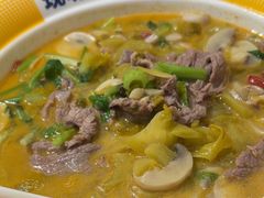 -粉小主·贵州酸汤牛肉粉(南京仙林金鹰店)