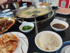 -老来福·非遗酸汤兔(凯旋路店)