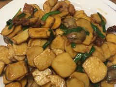 -海派美食·家宴海鲜青岛菜·石锅鲽鱼头(东方城店)