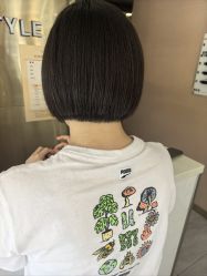 -一東造型烫发染发