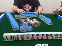 -黄金9台球俱乐部·棋牌