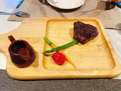 -窗外西餐厅(普罗理想国店)