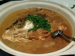红汤鲢鱼头-萬國春·中菜馆(颐和公馆店)