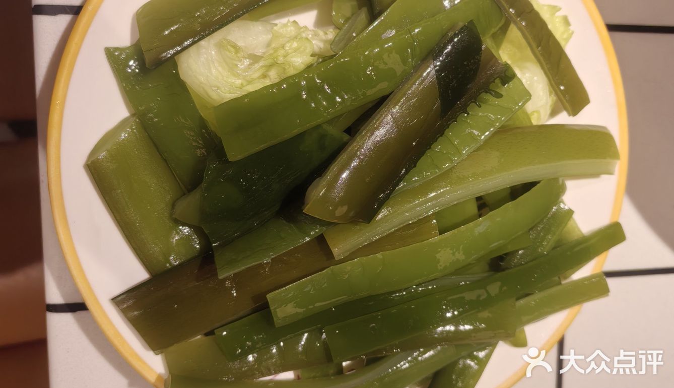 太绝了家人们！吃火锅碰上花房村老火锅黑豆腐