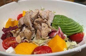 Avocado Mango Chicken Salad