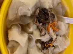 菌汤龙抄手-龙抄手(春熙路总店)