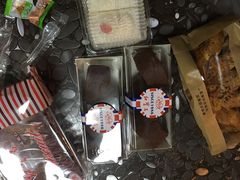 -红宝石·鲜奶小方·海派西点房(南翔店)
