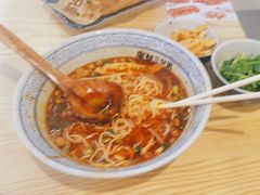 -魔都三兄弟酸辣粉·蘸卤炸串(虹桥万科店)