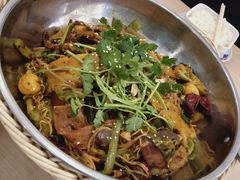 -拿渡麻辣香锅(世茂广场·工三店)