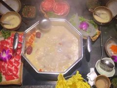 -新草堂锅物料理(泉城路店)