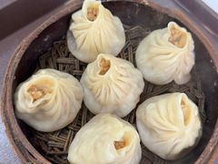 蟹黄小笼包-常州糕团店(北大街新世纪商城店)