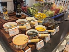 -松咖啡自助餐厅·松北香格里拉