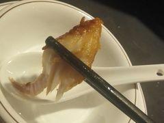 -愿者上钩·纸包鱼(翻身店)