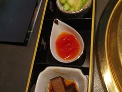 -铭牛烧肉·和牛海鲜自助(高新月牙湖店)