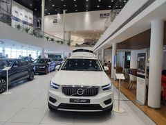 -杭州中沃沃尔沃4S店(滨江区店)