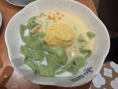 榴莲椰椰捞河-赵记传承·中式甜品(珠海香洲柠溪大道店)