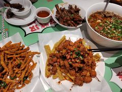 -鑫小城故事·藕汤·家常菜(台北一路总店)