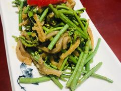 -尹兰楼西北风情餐厅(嘉定店)