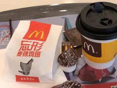 -麦当劳(汉口火车站候车室店)