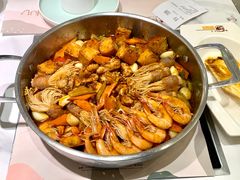 -黄记煌三汁焖锅(新佳丽江汉路店)