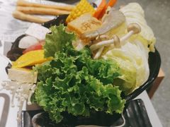 -呷哺呷哺 黄金牧场 (新中关购物中心店)
