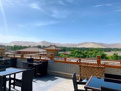 -敦煌山庄摘星阁