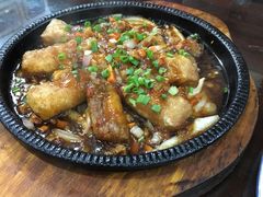 -临街徽菜馆·正宗黄山味