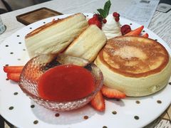 草莓舒芙蕾-娜娜家·Nana's restaurant(国金汇店)
