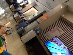 -嘻游纪儿童游泳课程中心(红博中央公园店)