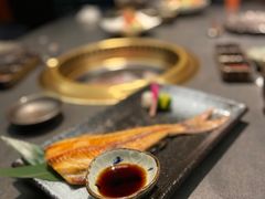 -铭牛烧肉·和牛海鲜自助(高新月牙湖店)