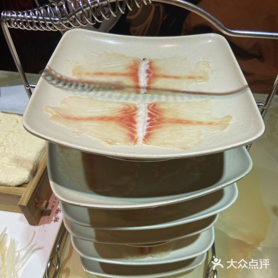 鼎尚鲜·牛肉斑鱼莊(唐城国际店)