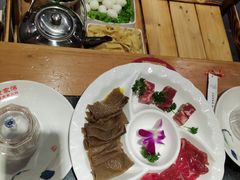 精品牛三拼-董家湾重庆老火锅(嘉华店)