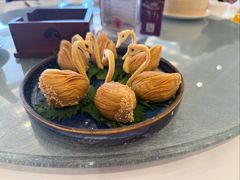 鲍鱼天鹅酥-白天鹅宾馆-宏图府餐厅